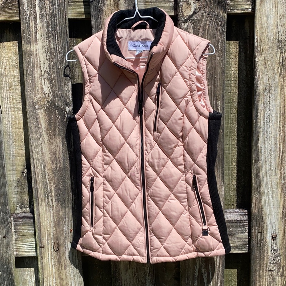 Calvin Klein Rose Vest - like NEW